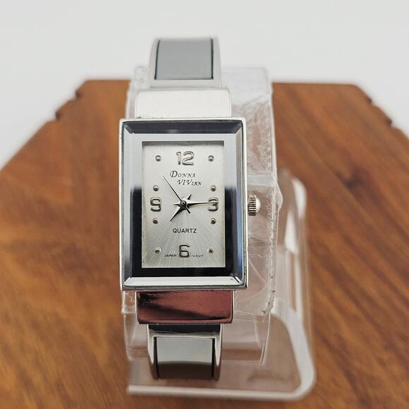 Donna Vivan Women's Silver Tone Cuff Style Bracelet Watch Classy Elevated Basic - Picture 1 of 6